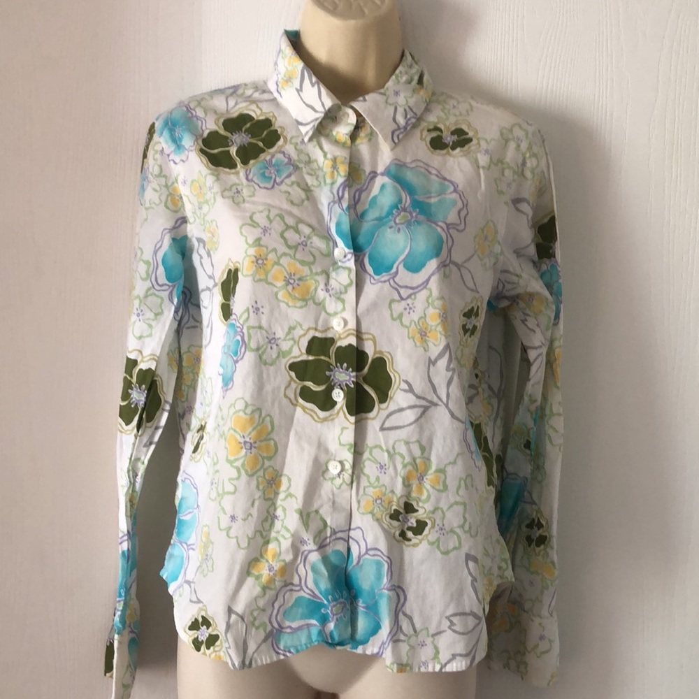 Woman’s fall abstract cotton lycra button down Talbots blouse